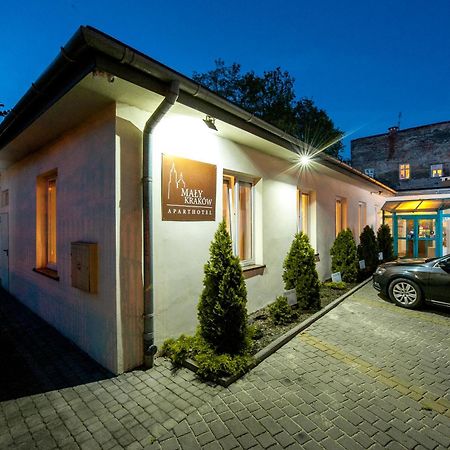 Red Brick Apartments Krakow Exterior photo