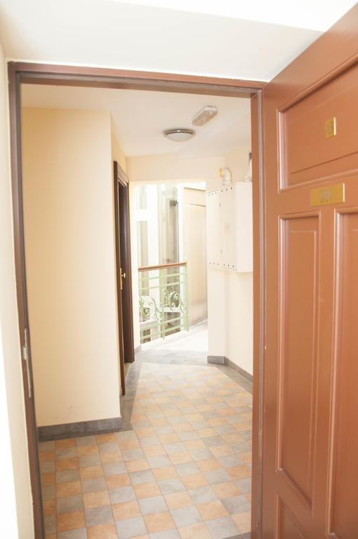 Red Brick Apartments Krakow Exterior photo
