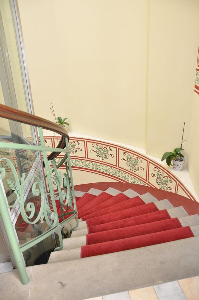 Red Brick Apartments Krakow Exterior photo
