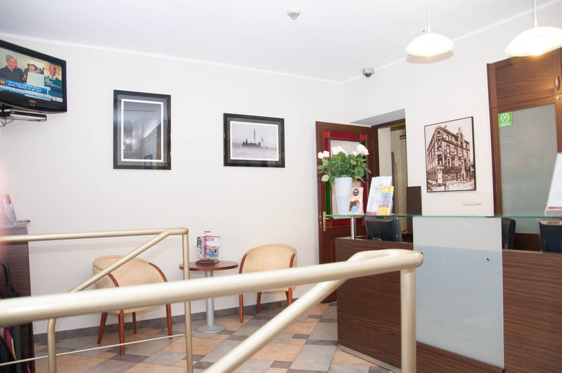 Red Brick Apartments Krakow Exterior photo